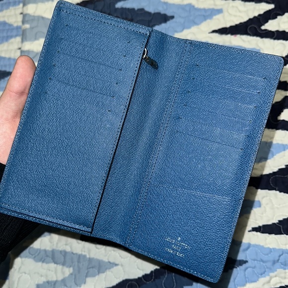 SOLD Louis Vuitton Epi Wallet - Picture 2 of 6